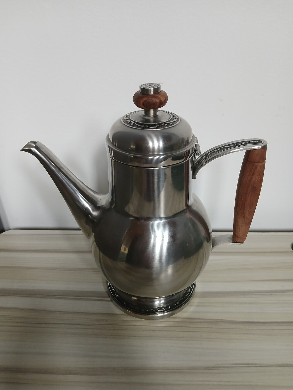 Vintage MCM Oneida Stainless Steel Coffee Pot Teapot Teak Accents